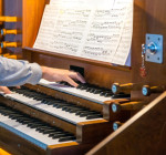 Orgel in der Kirche